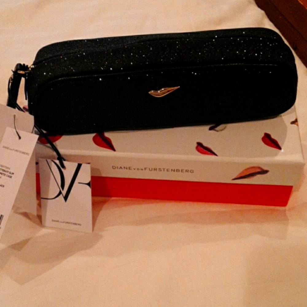 New! DVF cosmetic case